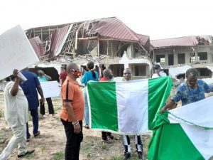 Nigerians In Ghana Demostrate