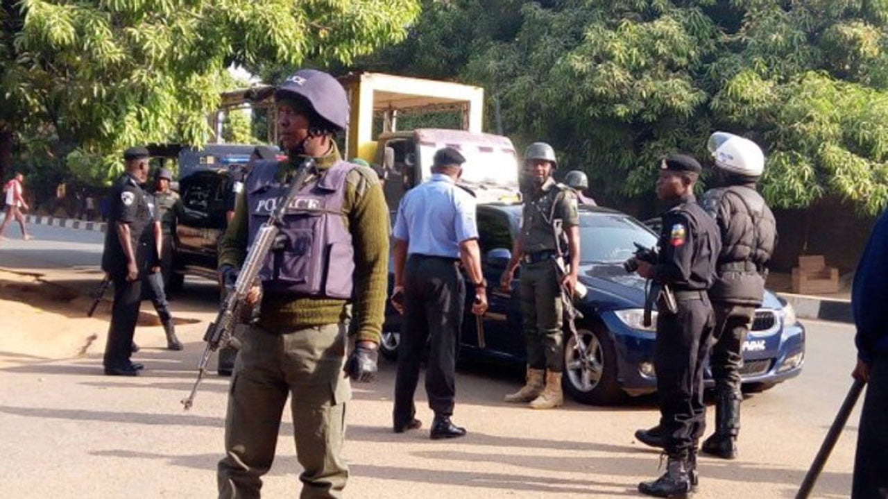 www.nigerianeyenewspaper.com-Anambra-State-police-attacked-in-Awada